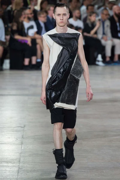 Look 35